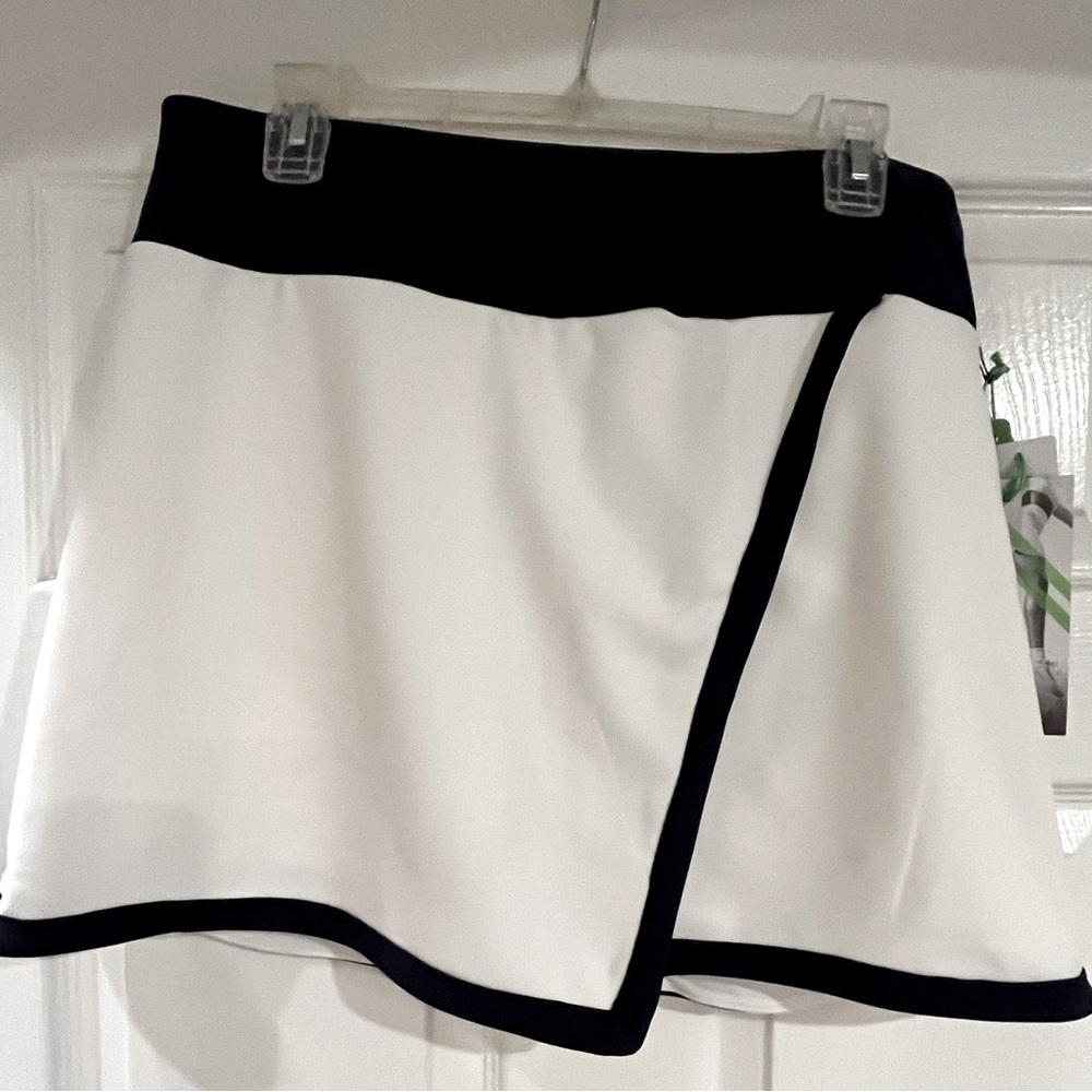 Kyodan Golf/Tennis Skirt, White with Navy Trim, NWT